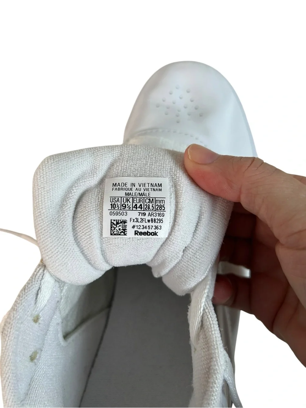 Reebok Men’s Classic White Leather Sneakers Minimalist Normcore Casual